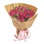 Букет из 51 темно-розового тюльпана